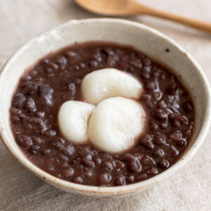 Oshiruko (Japanese sweet red bean soup) topped with shiratama dumplings