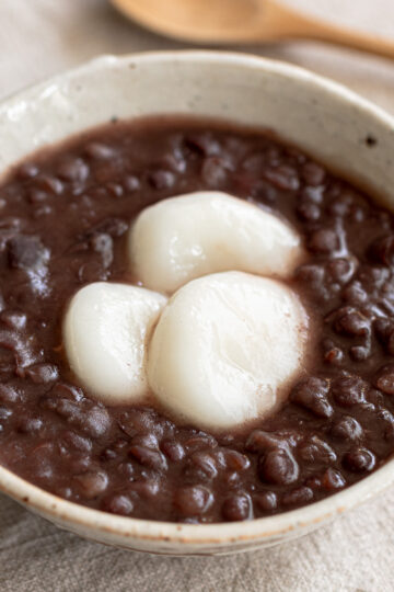 Oshiruko (Japanese sweet red bean soup) topped with shiratama dumplings