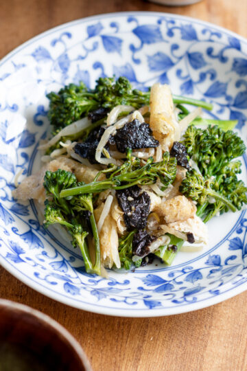 Broccoli & Beansprout Wafu Salad