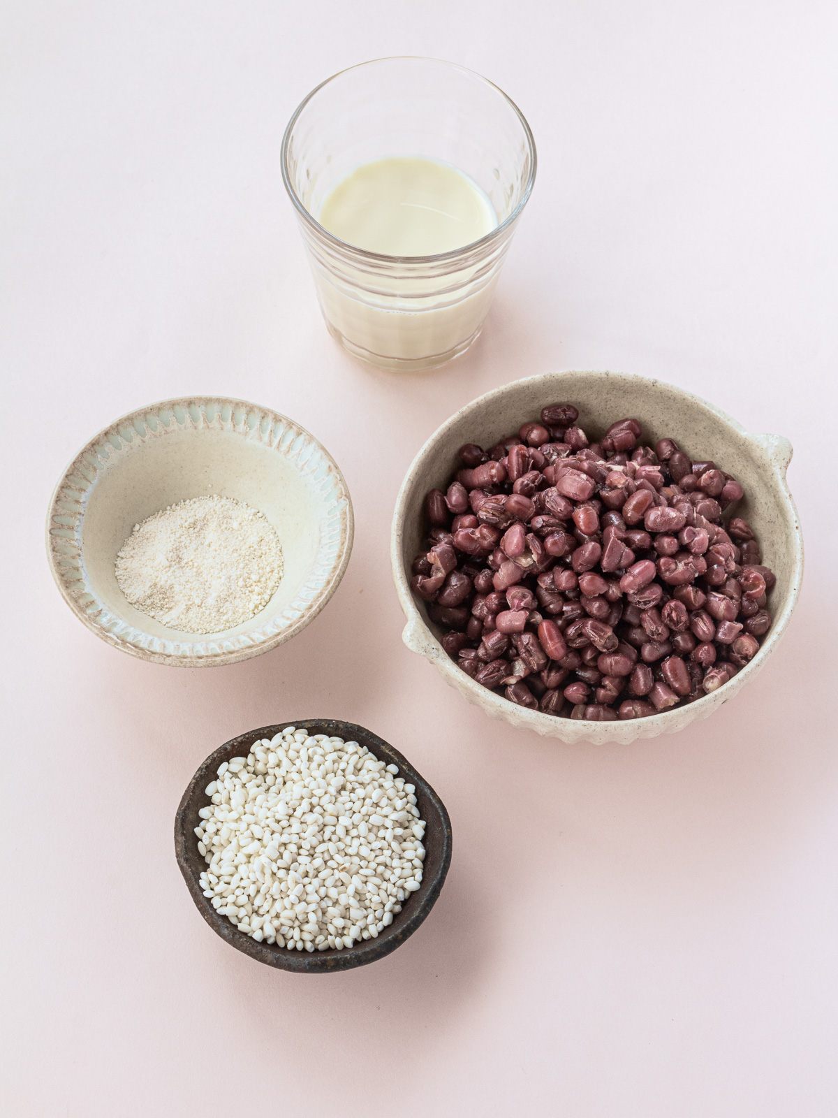 Ingredients for patjuk: cooked adzuki beans, glutinous rice, soy milk, and sugar