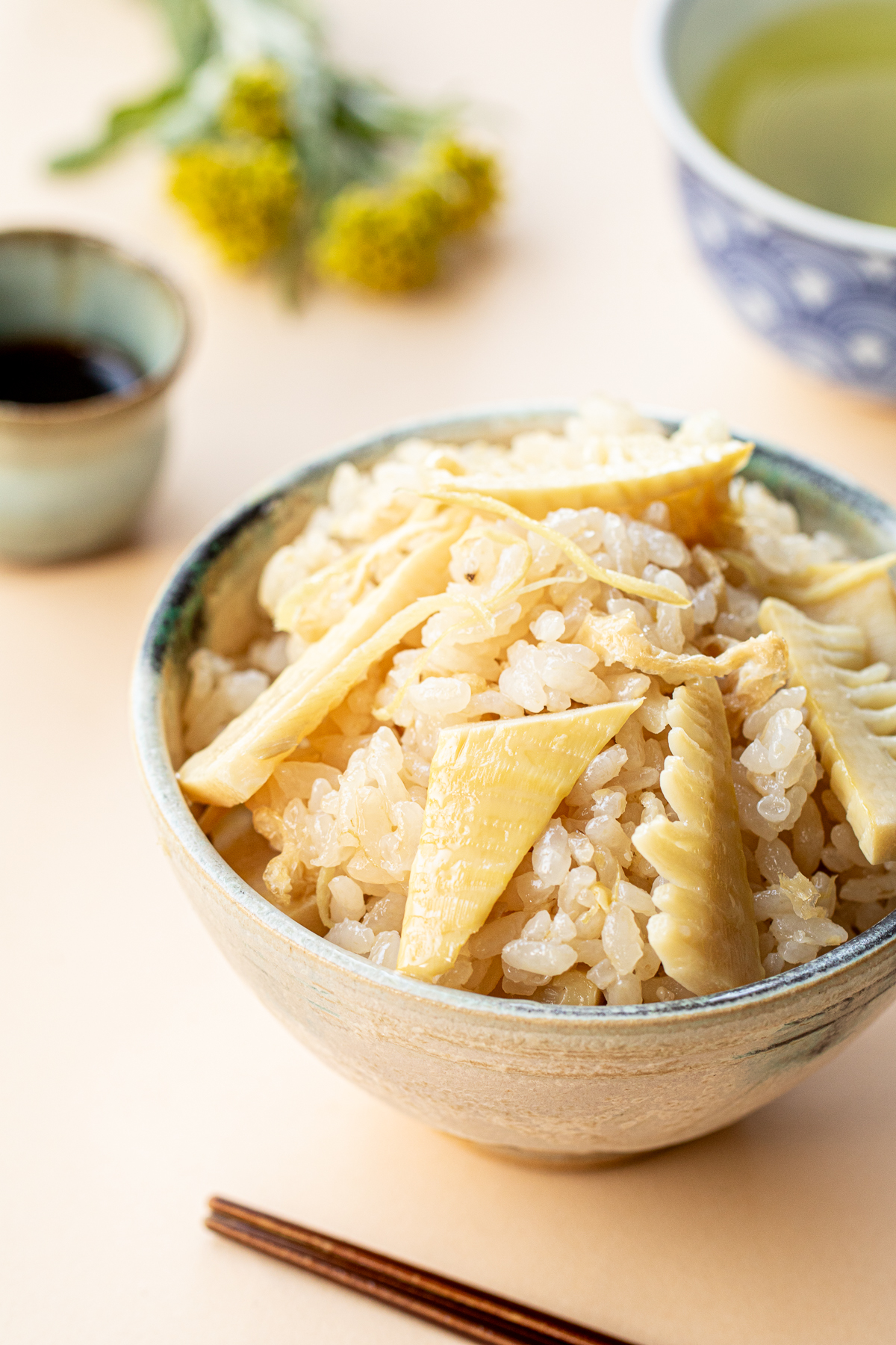 塩麹活用レシピの出汁いらずなたけのこご飯