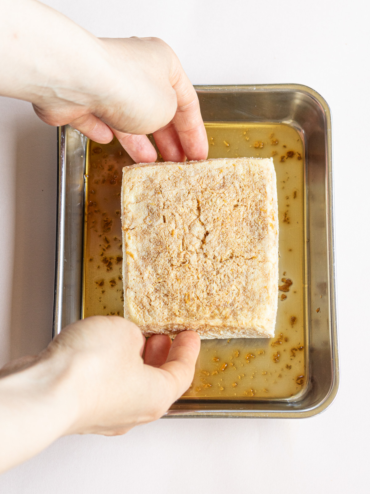 Frozen tofu soaked in seasonings