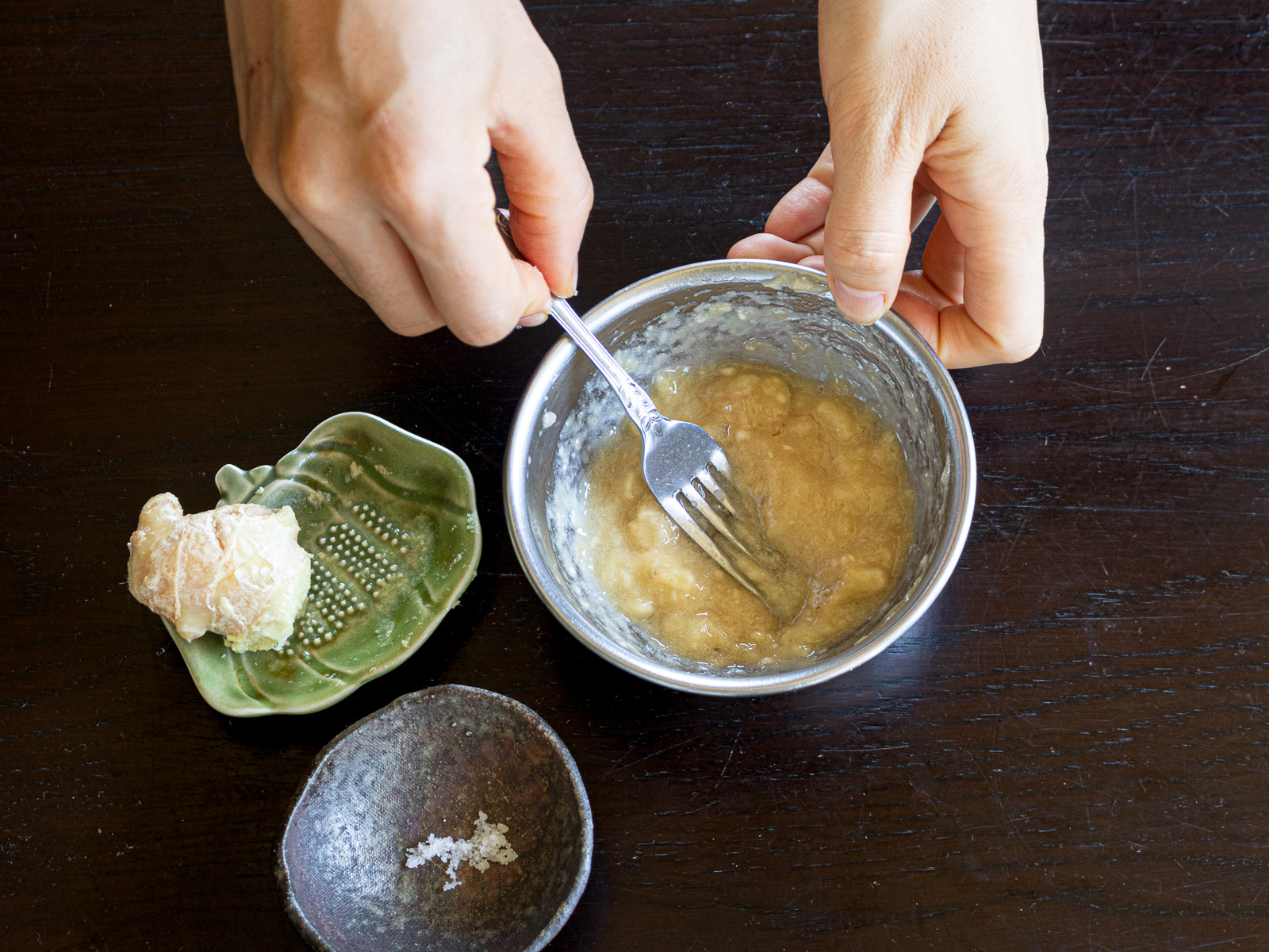 Mashing ripe banana for vegan shiratama dumplings with gentle sweetness.