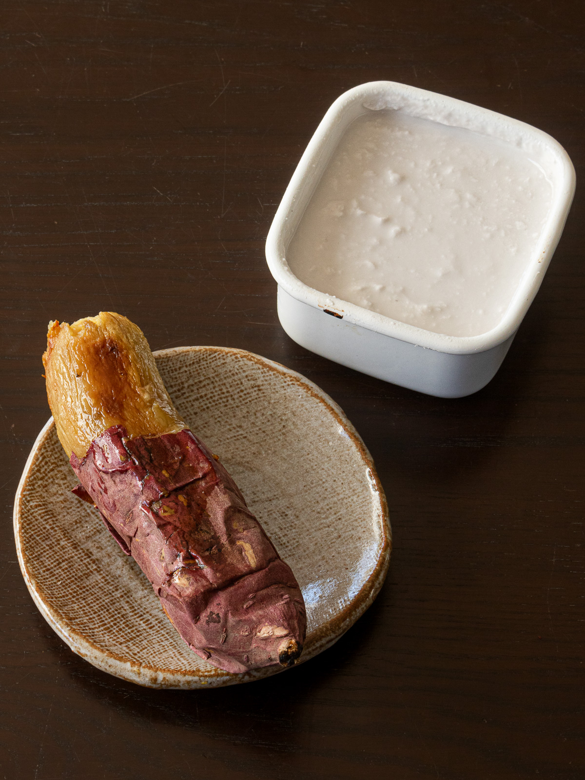 さつまいものヴィーガンクリームの材料 - 焼き芋とココナッツミルク