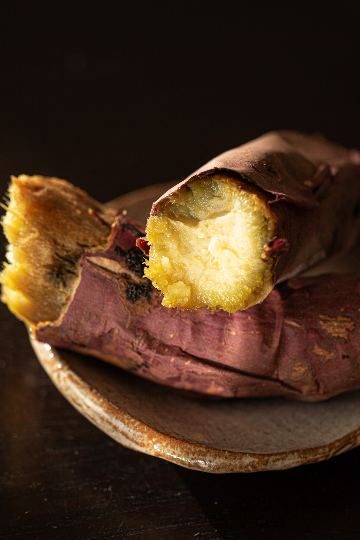 オーブンで焼いた紅はるかの焼き芋、蜜たっぷりでねっとり甘い