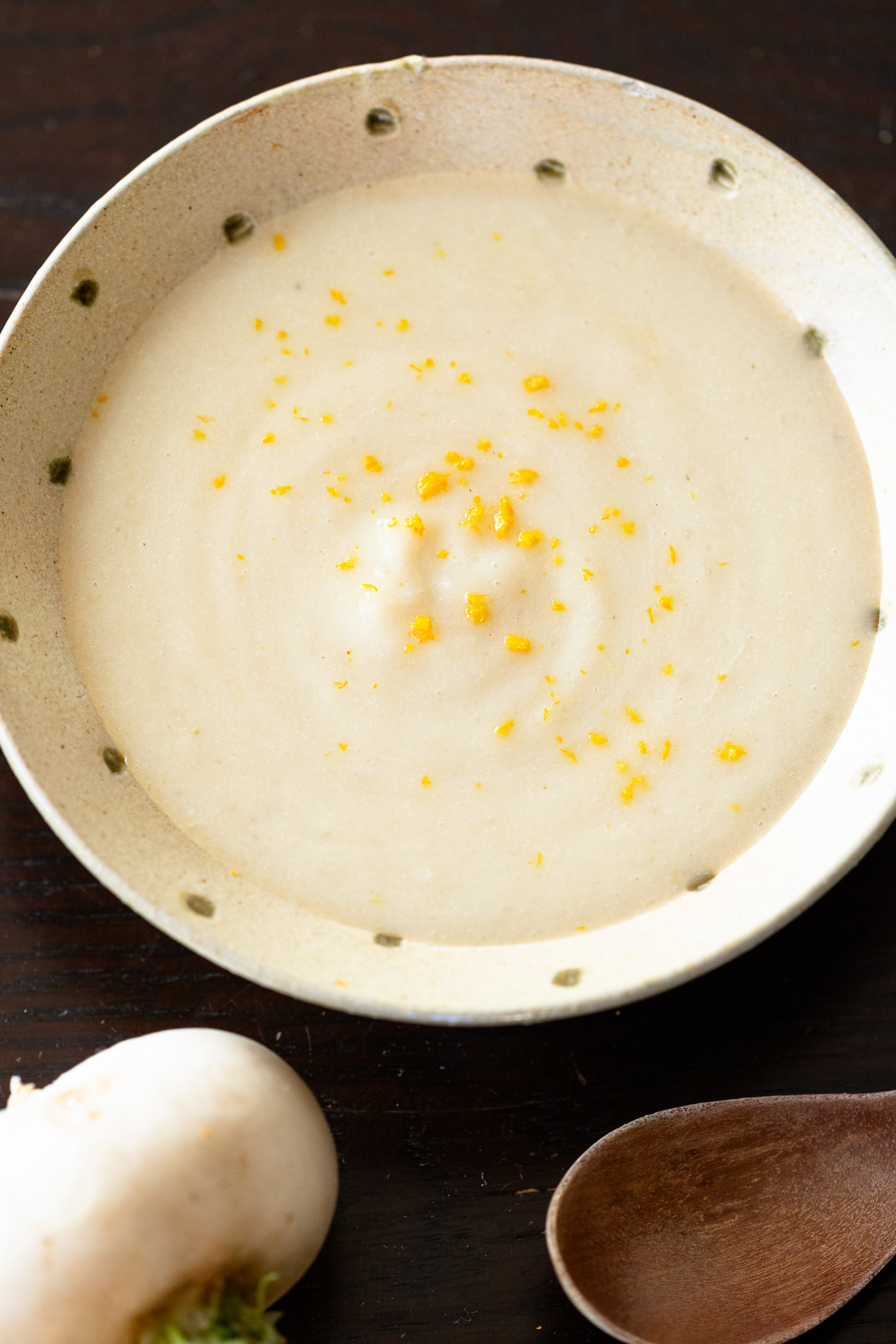 とろりと滑らかなカブの豆乳ポタージュのテクスチャー