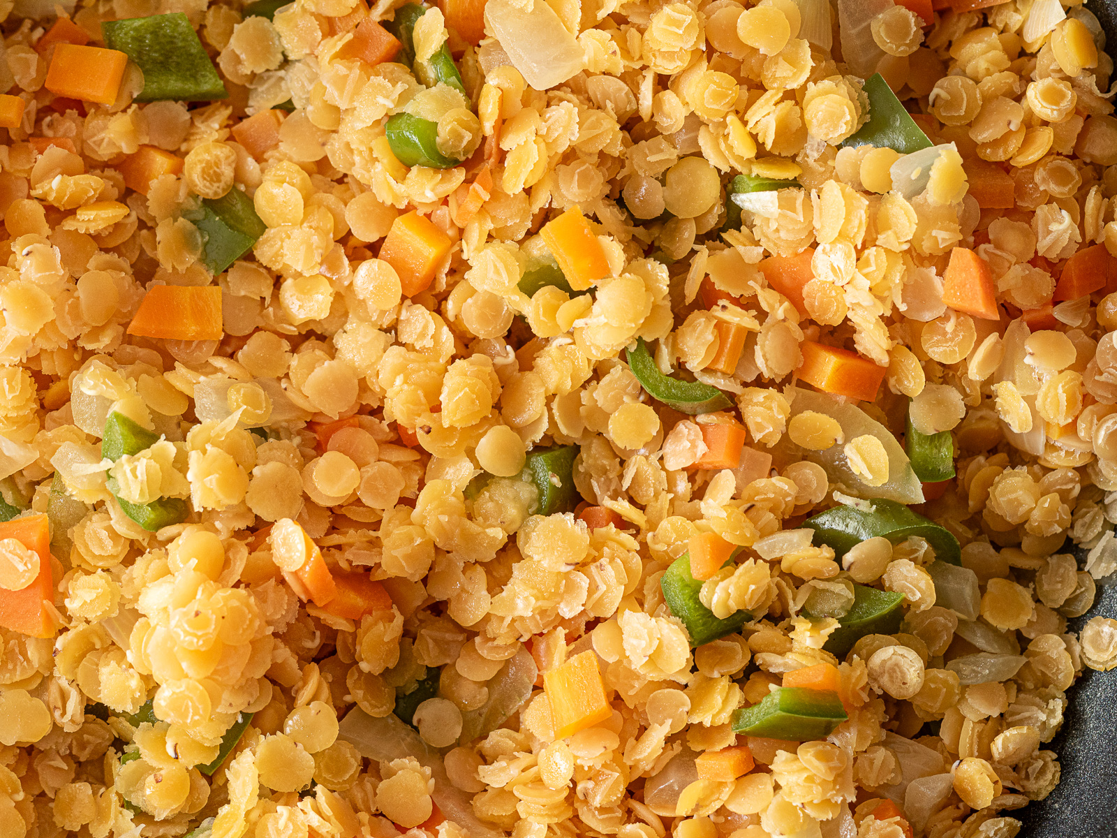 ふっくらポロポロに煮上がった赤レンズ豆