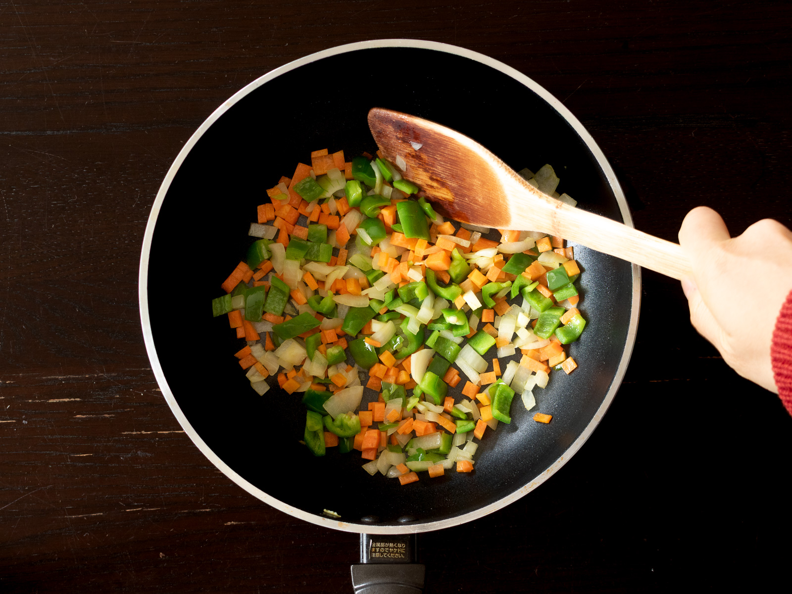 炒めたレンズ豆のナポリタン風炒めの野菜