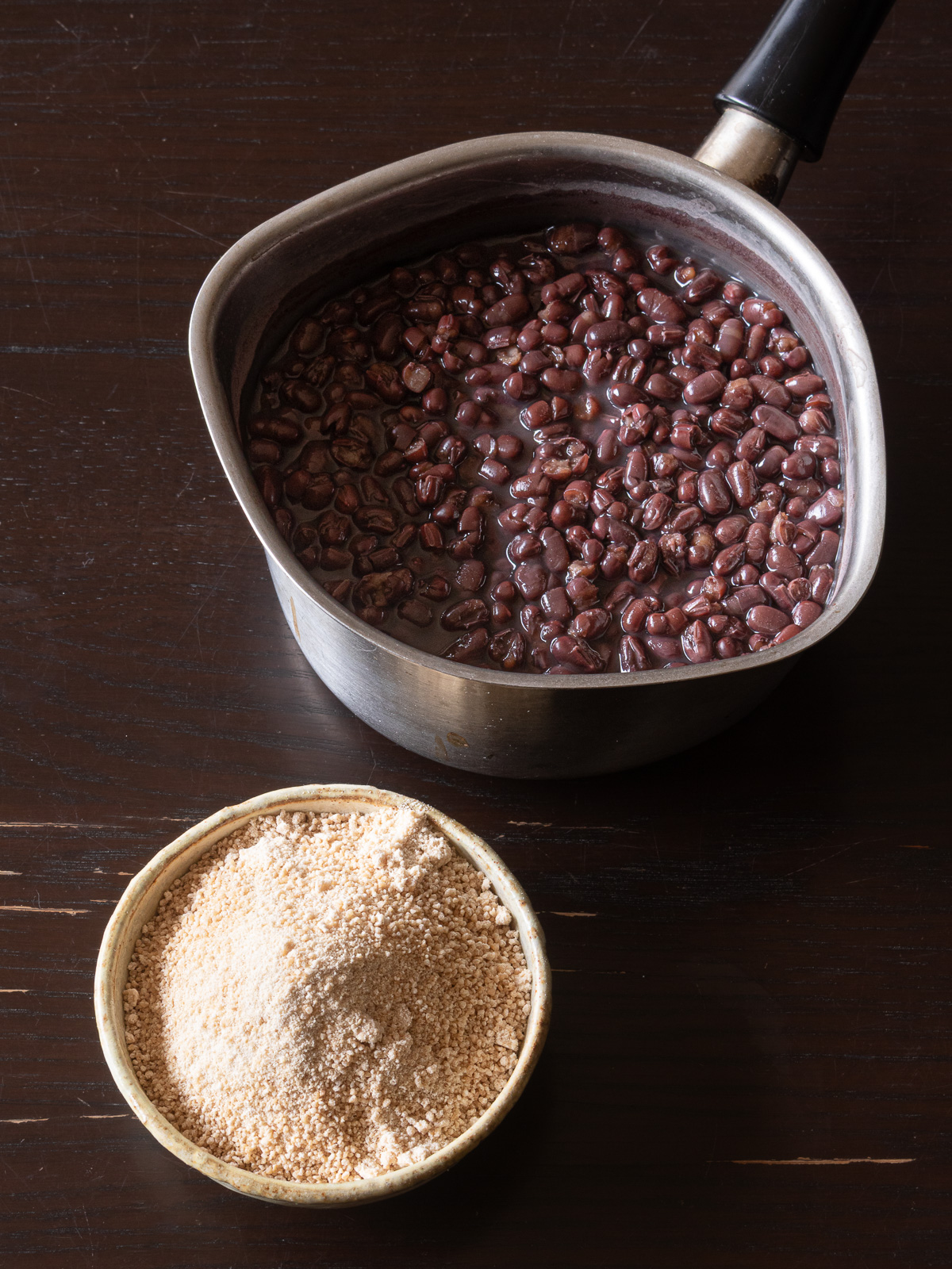 Ingredients for homemade anko: unsweetened cooked adzuki beans and beet sugar