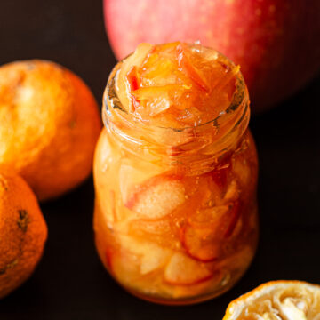 瓶に入ったゆずりんごジャム