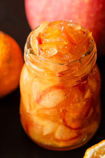 瓶に入ったゆずりんごジャム
