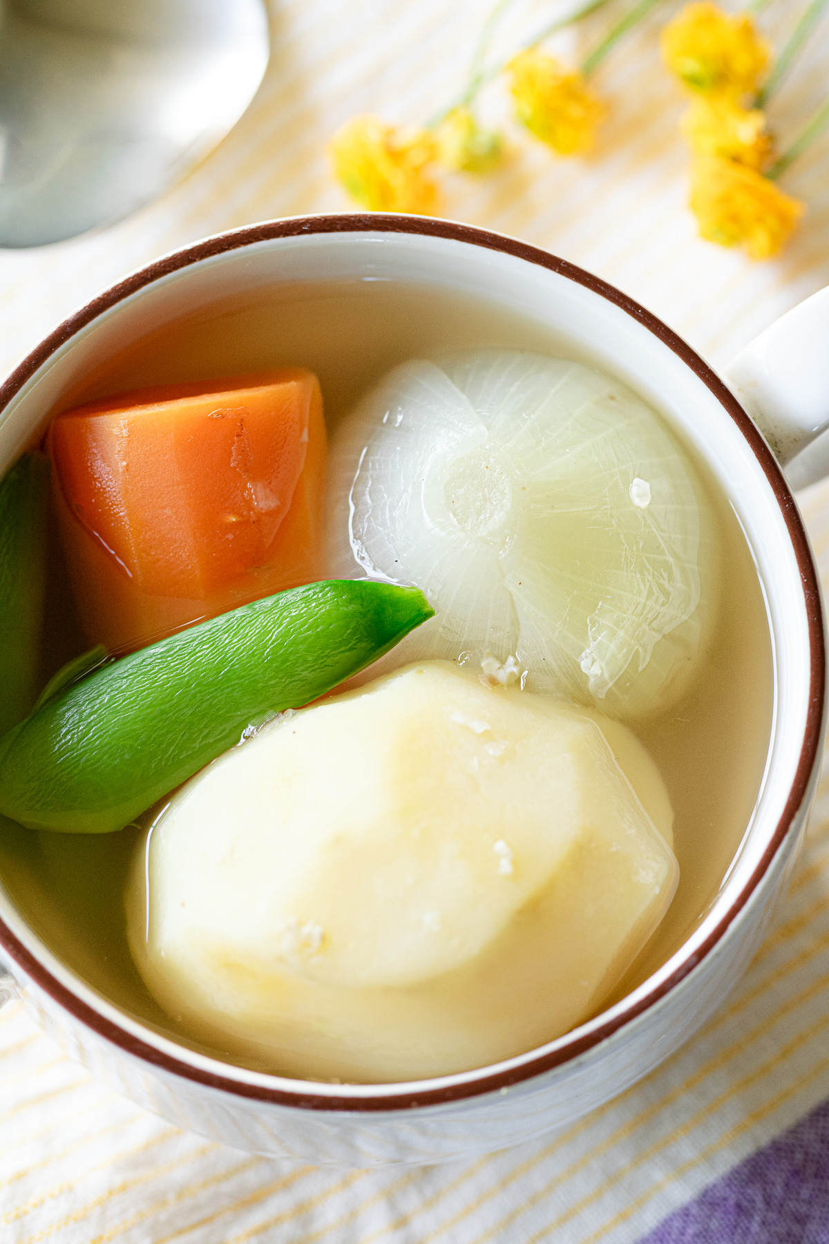 コンソメなしで作る野菜だけのポトフ。切り干し大根の出汁と玉ねぎ麹で旨みたっぷり